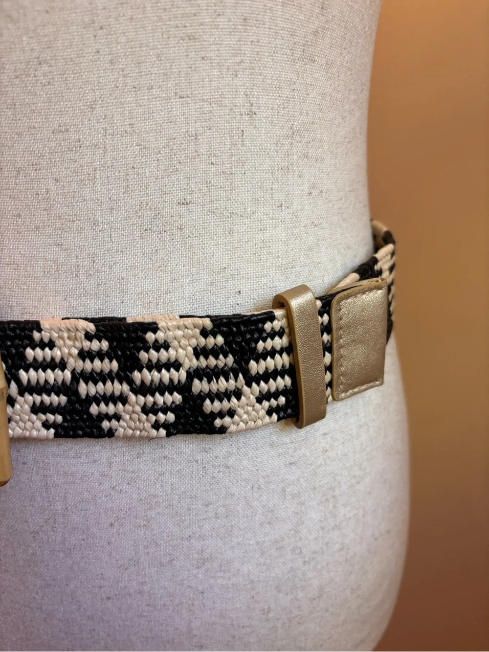Black White Woven Stretch Belt Bamboo Buckle Boho Resort Waist Belt